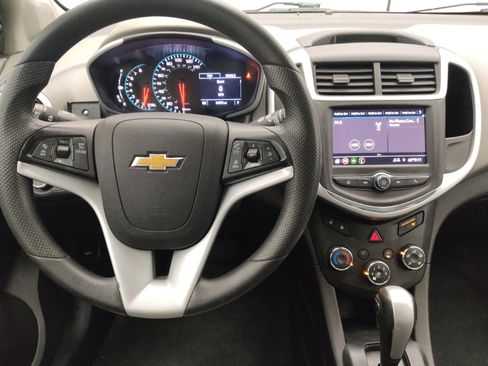 Used 2020 Chevrolet Sonic LT image 22