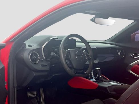 Used 2021 Chevrolet Camaro ZL1 RWD image 9