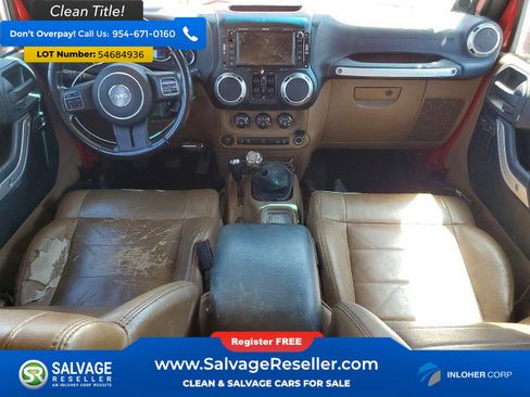 Used 2012 Jeep Wrangler Unlimited Rubicon w/ Dual Top Group AWD/4WD image 11