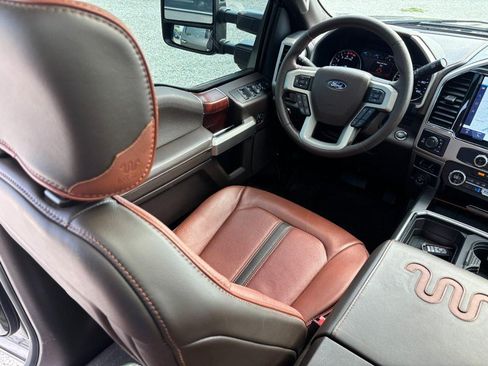 Used 2022 Ford F350 King Ranch w/ King Ranch Ultimate Package AWD/4WD image 14