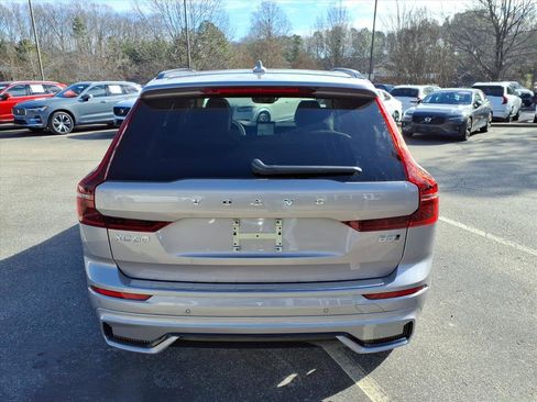 New 2026 Volvo XC60 B5 Ultra w/ Protection Package Premier AWD/4WD image 4