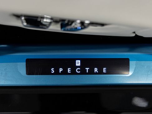 New 2026 Rolls-Royce Spectre image 26