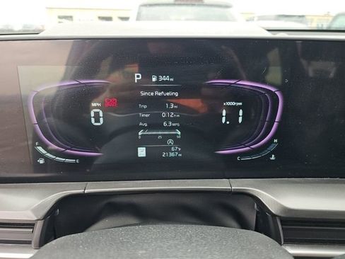 Used 2025 Kia Telluride S image 5