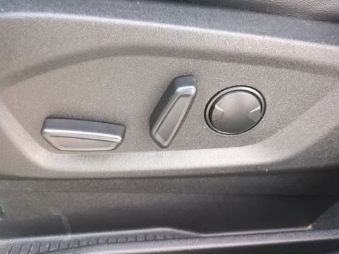 Used 2024 Ford Edge Titanium image 17