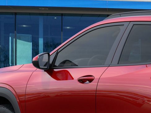 New 2026 Chevrolet Trax LT w/ Sunroof Package image 12