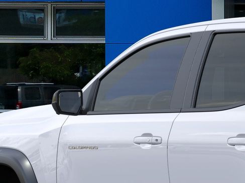 New 2026 Chevrolet Colorado ZR2 w/ Technology Package AWD/4WD image 36