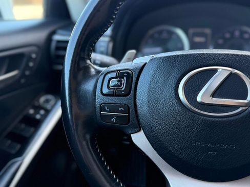 Used 2018 Lexus IS 300 w/ Comfort Package RWD image 27