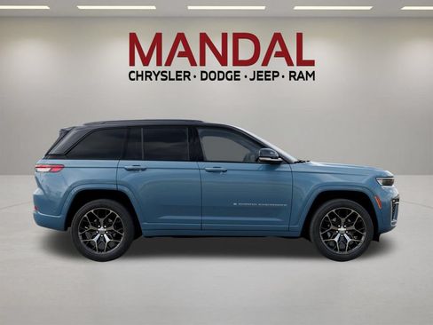 New 2026 Jeep Grand Cherokee Summit AWD/4WD image 21