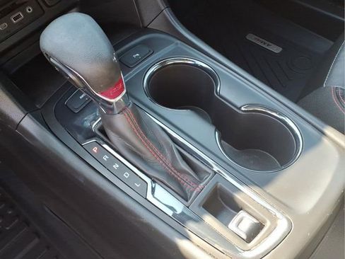 Used 2023 Chevrolet Equinox RS w/ RS Leather Package image 11