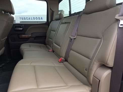Used 2019 GMC Sierra 2500 SLT w/ Duramax Plus Package AWD/4WD image 10