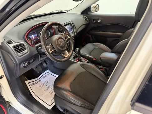Used 2021 Jeep Compass Trailhawk w/ Sun and Sound Group AWD/4WD image 17