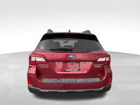 Used 2017 Subaru Outback 2.5i Limited image 4