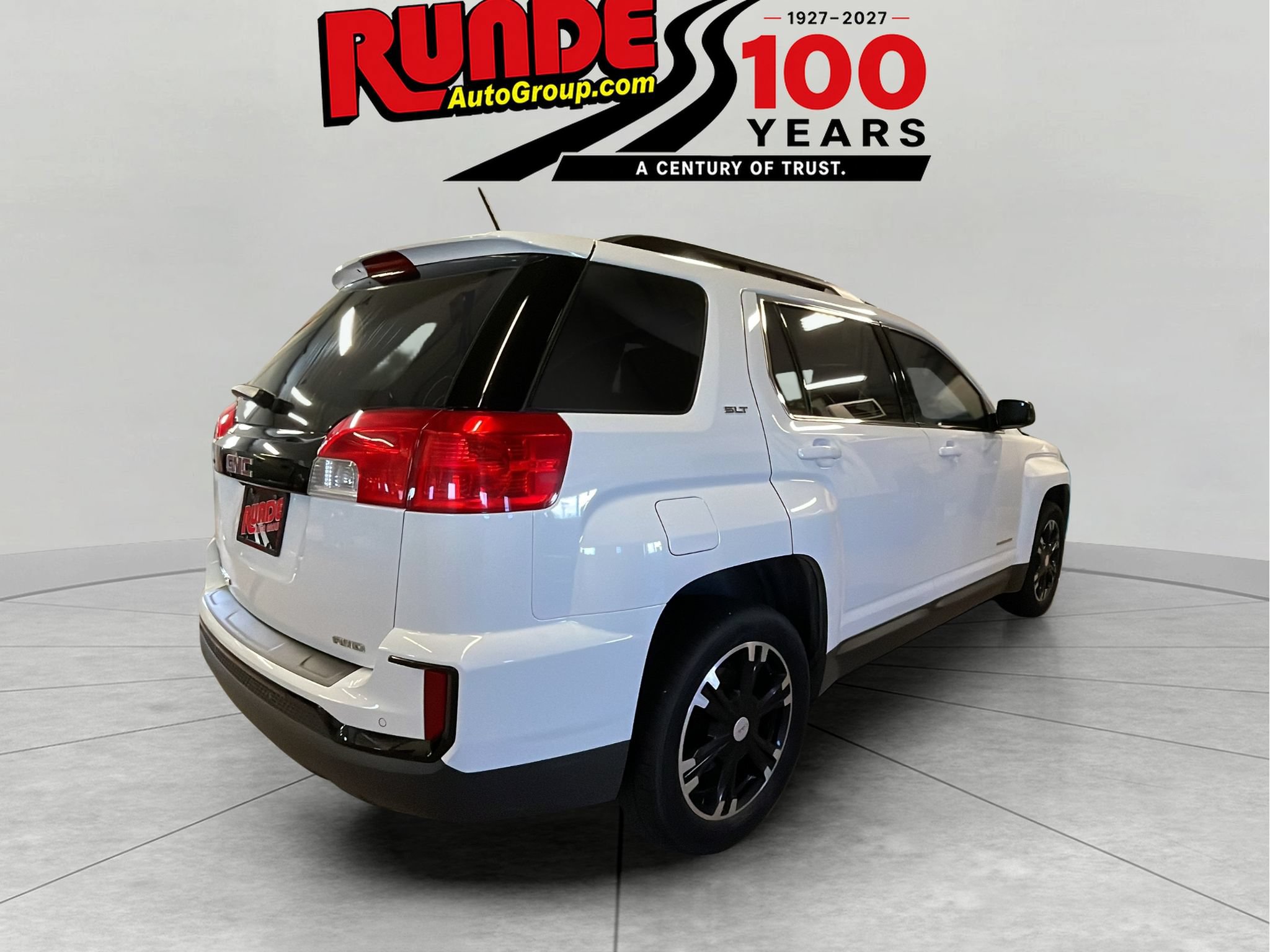 Used 2017 GMC Terrain SLT w/ Open Road Package AWD/4WD image 6