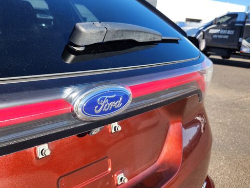 Used 2016 Ford Edge Titanium w/ Equipment Group 302A image 17