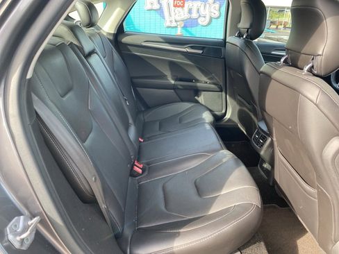 Used 2014 Ford Fusion Titanium image 14