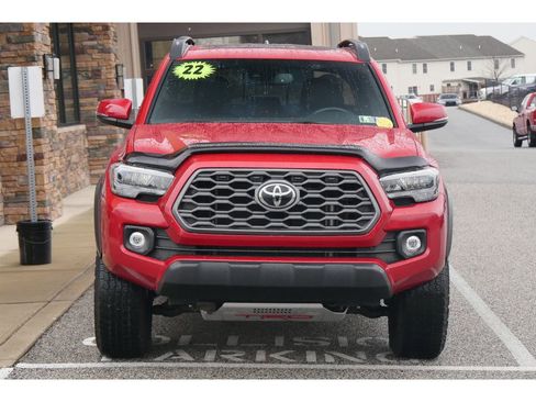 Used 2022 Toyota Tacoma TRD Off-Road w/ TRD Premium Off Road Package image 8