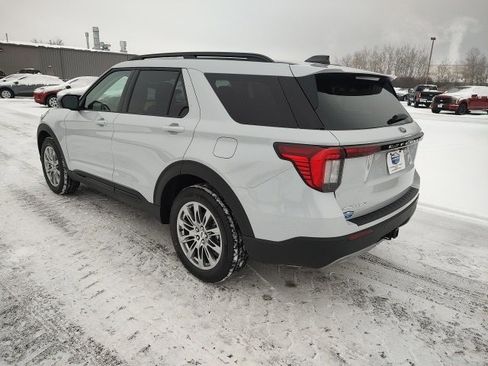 New 2026 Ford Explorer Active w/ Active Comfort Package AWD/4WD image 5