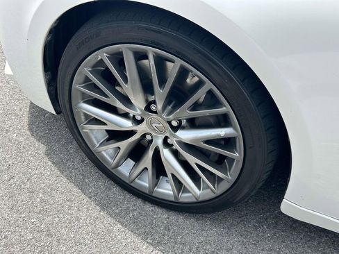 Used 2016 Lexus IS 200t RWD image 9