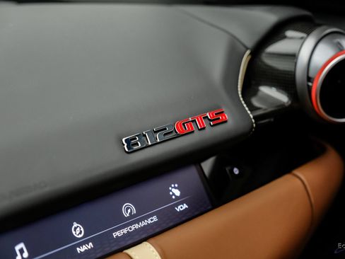 Used 2022 Ferrari 812 GTS RWD image 71