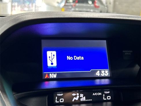 Used 2016 Acura RDX AWD image 16