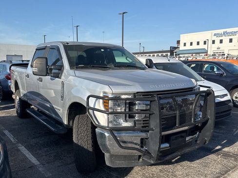 Used 2019 Ford F250 XL w/ STX Appearance Package image 2