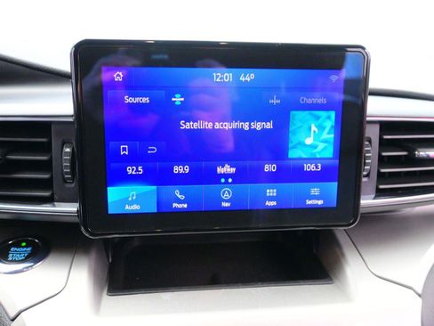 Used 2021 Ford Explorer XLT w/ Equipment Group 202A image 26