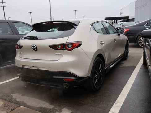 Used 2023 MAZDA MAZDA3 Hatchback w/ Appearance Package image 6
