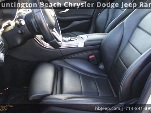 Used 2021 Mercedes-Benz C 300 Sedan image 32