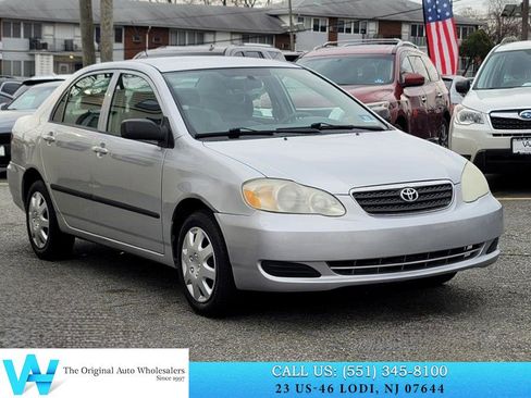 Used 2005 Toyota Corolla CE image 1