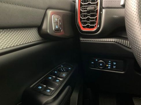New 2025 Ford Ranger Raptor image 18