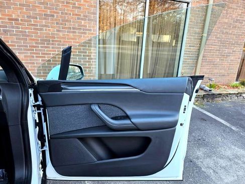 Used 2023 Tesla Model X Plaid image 51