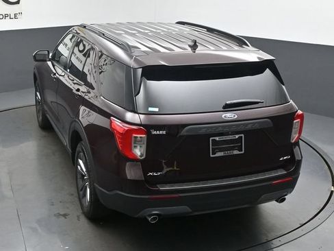 Used 2023 Ford Explorer XLT w/ Equipment Group 202A AWD/4WD image 75