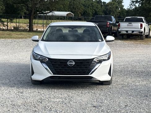Certified 2024 Nissan Sentra SV FWD image 2