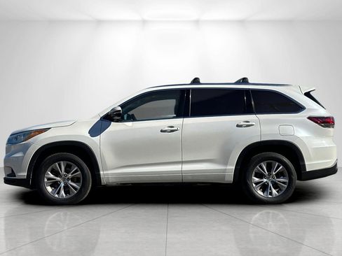 Used 2015 Toyota Highlander XLE image 6