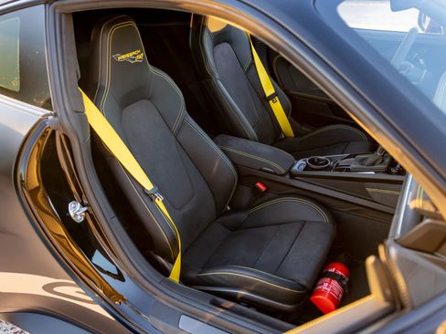 Used 2025 Porsche 911 GT3 RS image 16