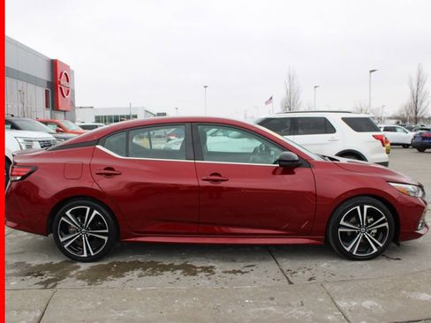 Certified 2022 Nissan Sentra SR image 6