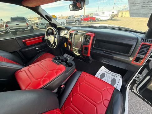 Used 2014 RAM 1500 Express image 31