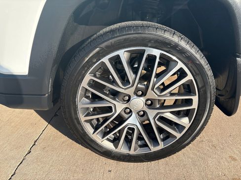 Used 2023 Jeep Compass Limited w/ Elite Group image 11