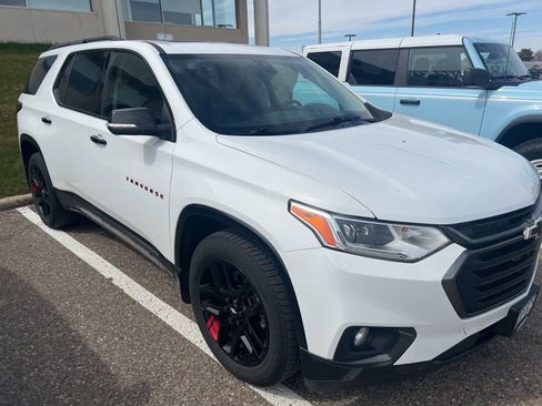 Used 2021 Chevrolet Traverse Premier w/ Redline Edition image 2