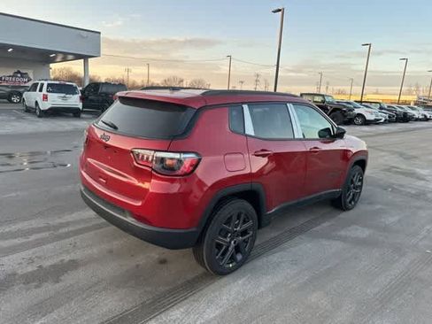 New 2026 Jeep Compass Latitude image 15
