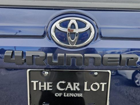 Used 2017 Toyota 4Runner SR5 image 23