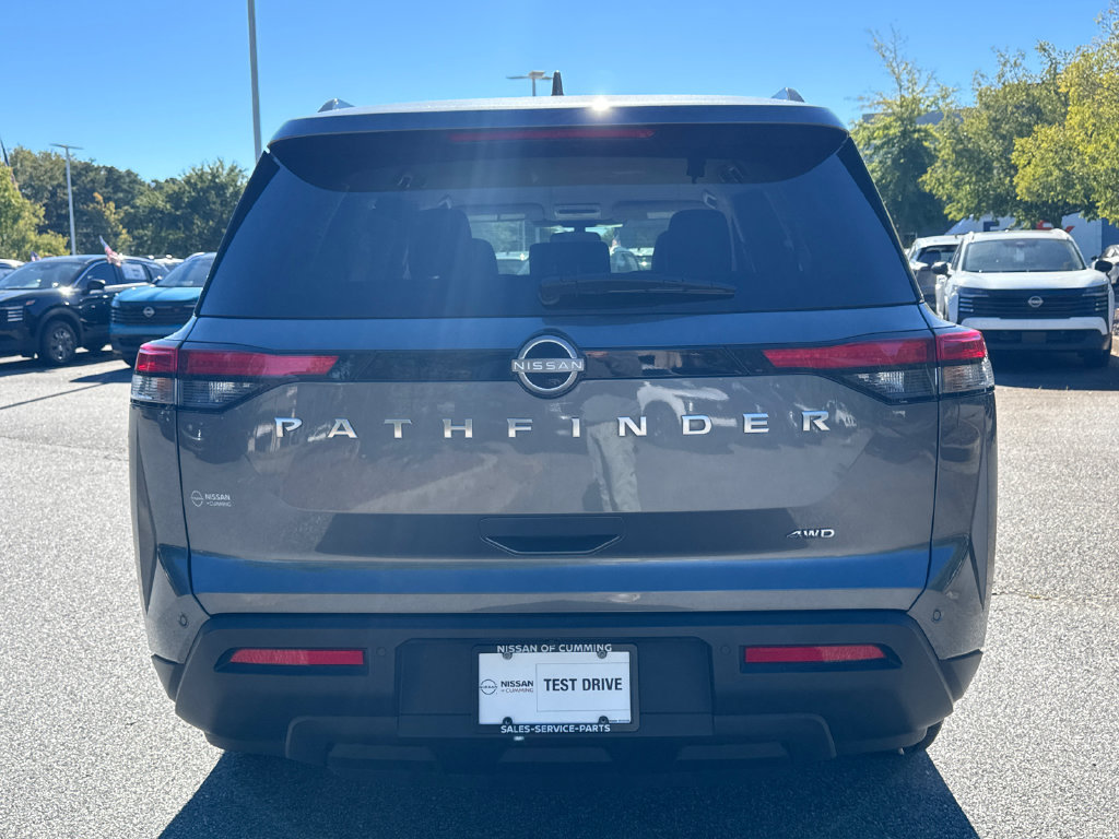 Certified 2025 Nissan Pathfinder SV AWD/4WD image 9