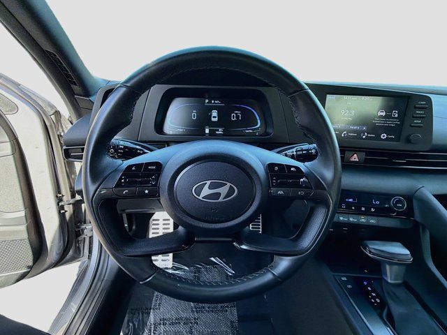 Certified 2025 Hyundai Elantra Sport FWD image 11