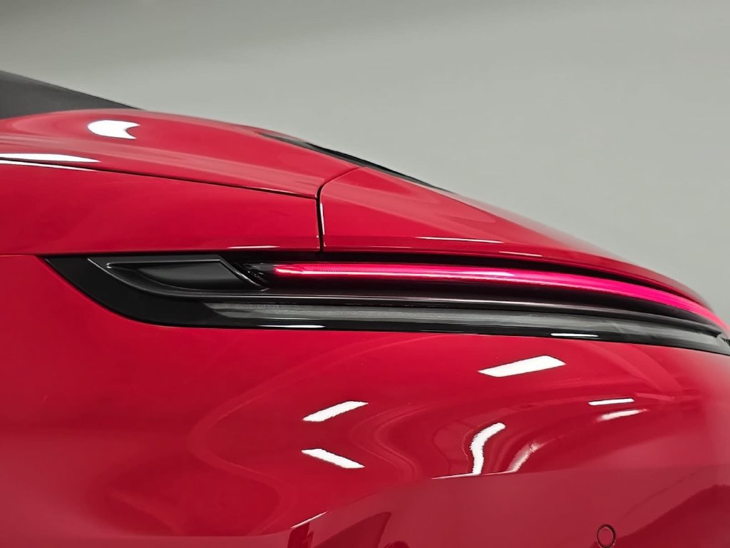 Certified 2025 Porsche 911 GTS image 29