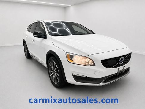 Used 2016 Volvo V60 T5 Cross Country AWD/4WD image 1