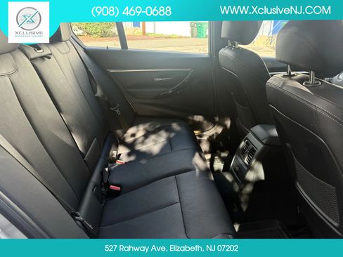 Used 2018 BMW 330i xDrive Sedan w/ Convenience Package image 25