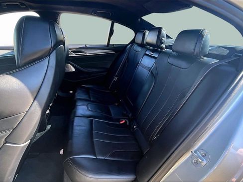 Used 2019 BMW M5 w/ Executive Package image 28