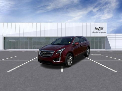 Used 2018 Cadillac XT5 Luxury w/ Driver Awareness Package AWD/4WD image 6
