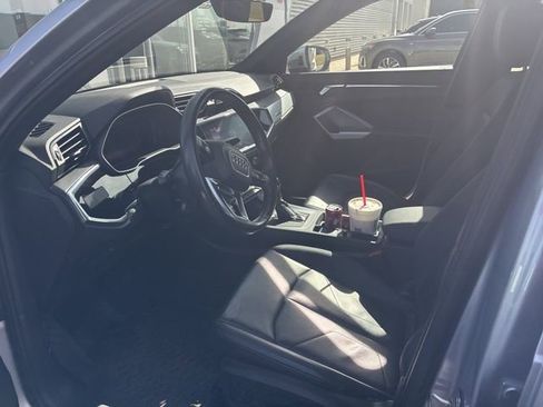 Used 2020 Audi Q3 2.0T Premium w/ Convenience Package image 2