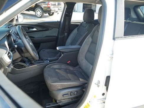 Used 2023 Chevrolet TrailBlazer LT FWD image 8